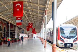 تور گروهی وان با قطار مستقیم